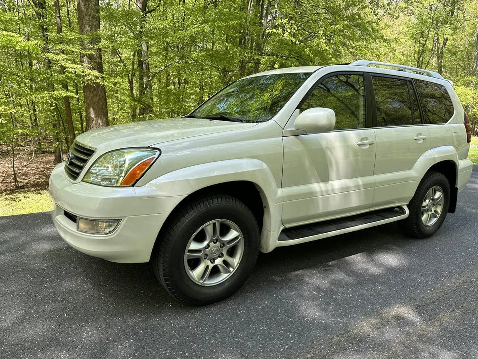 2004 Lexus GX 1st Gen - Image 22 of 31