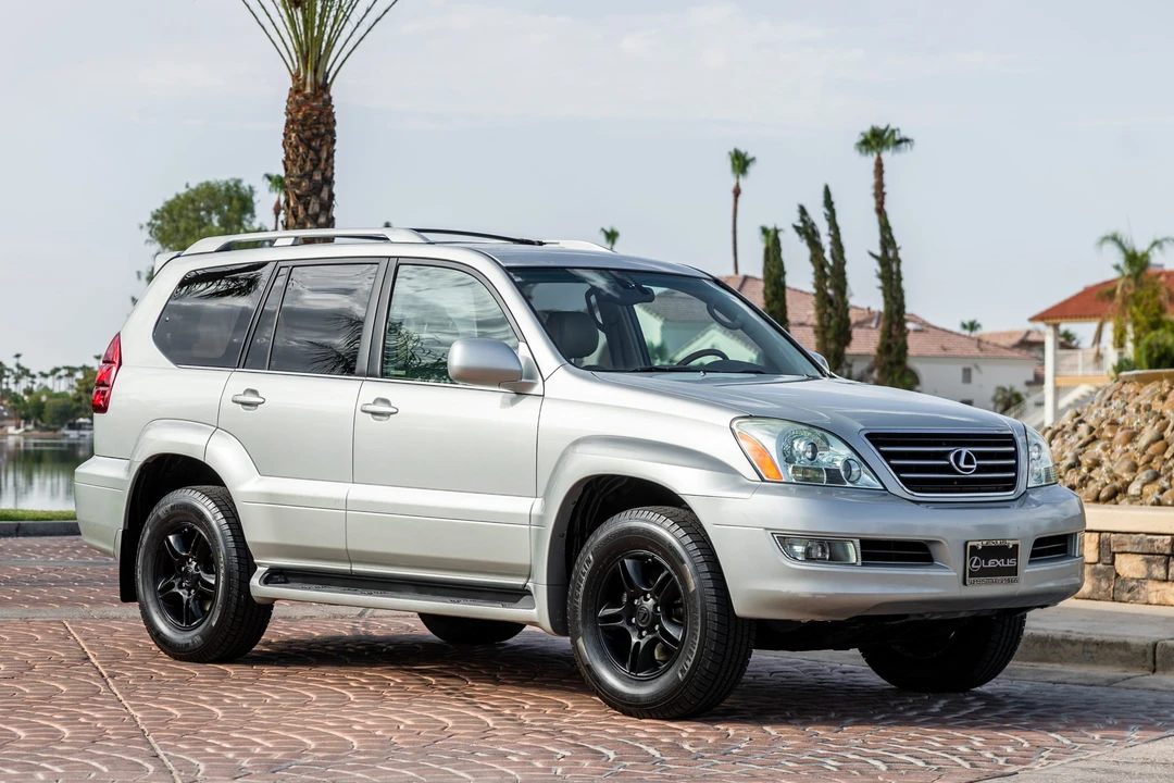 2004 Lexus GX 1st Gen - Image 4 of 31