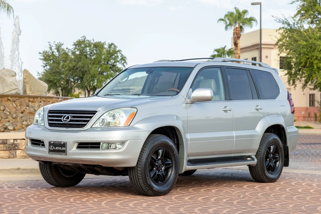 2004 Lexus GX 1st Gen - Image 2 of 31