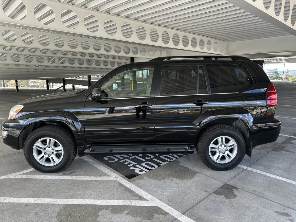 2004 Lexus GX 1st Gen - Image 31 of 31
