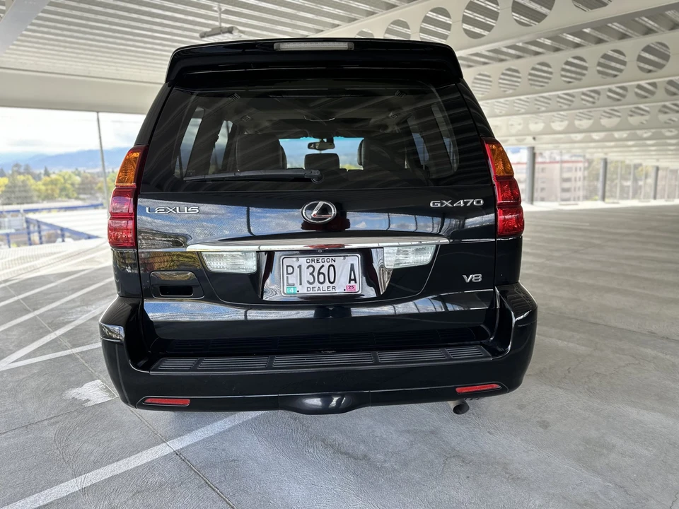 2004 Lexus GX 1st Gen - Image 25 of 31