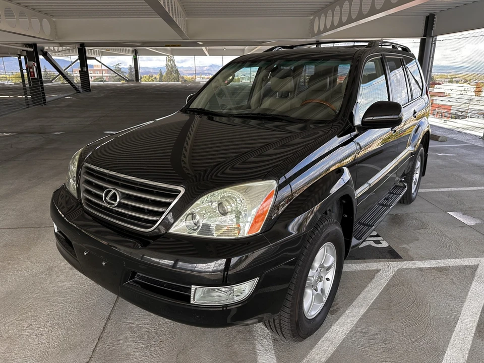 2004 Lexus GX 1st Gen - Image 4 of 31