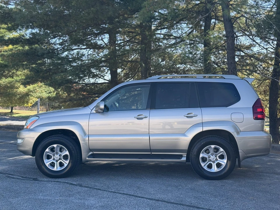 2004 Lexus GX 1st Gen - Image 7 of 31