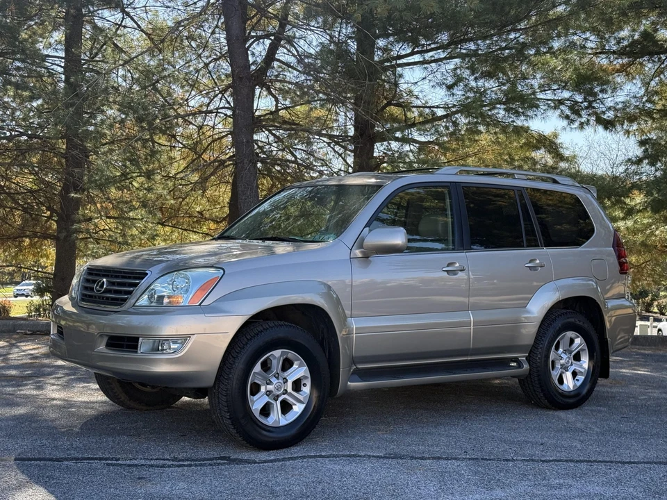 2004 Lexus GX 1st Gen - Image 5 of 31