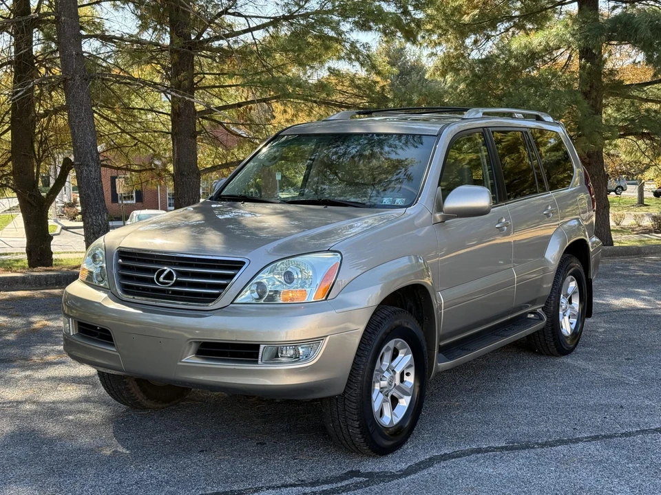 2004 Lexus GX 1st Gen - Image 3 of 31