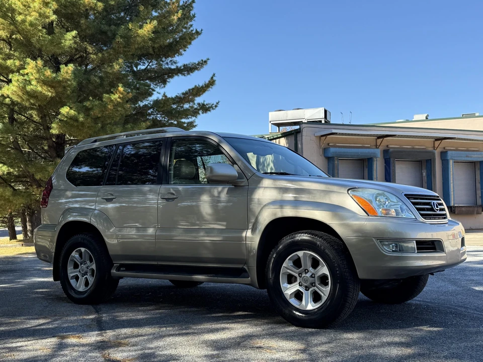 2004 Lexus GX 1st Gen - Image 30 of 31