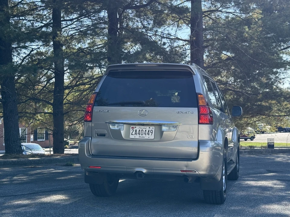 2004 Lexus GX 1st Gen - Image 18 of 31