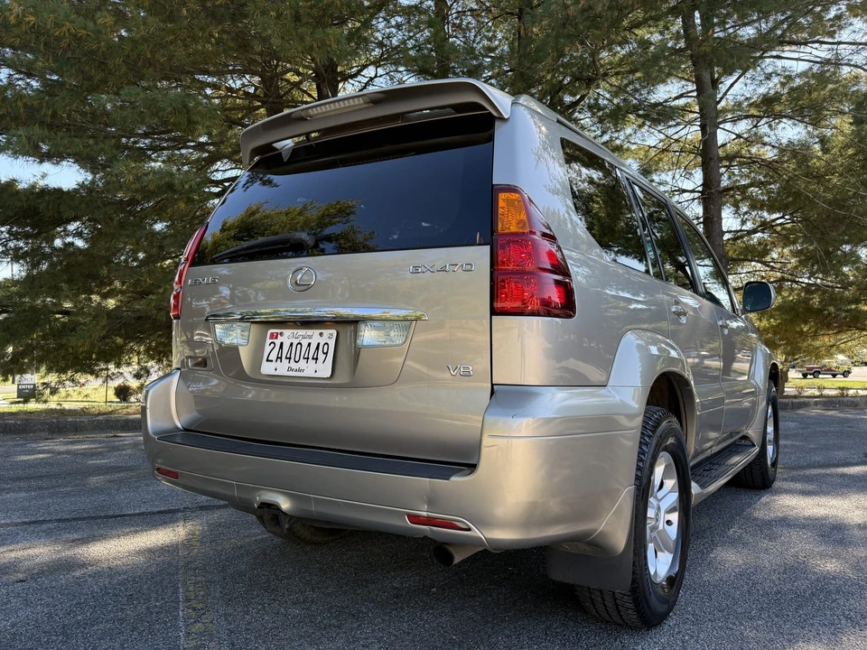 2004 Lexus GX 1st Gen - Image 20 of 31