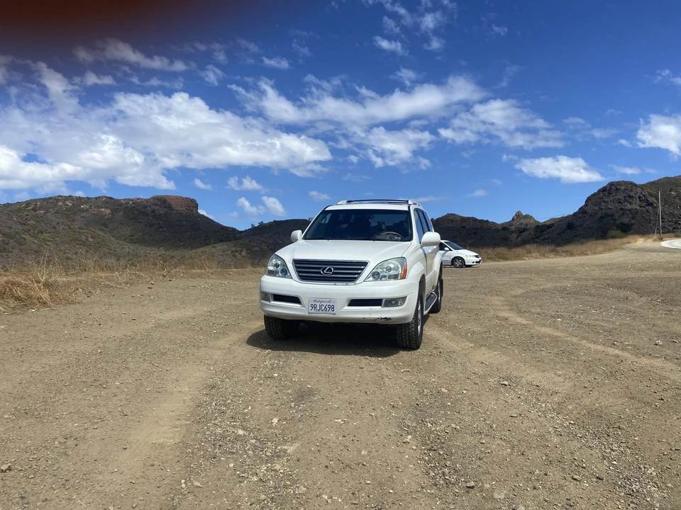 2004 Lexus GX 1st Gen - Image 3 of 31