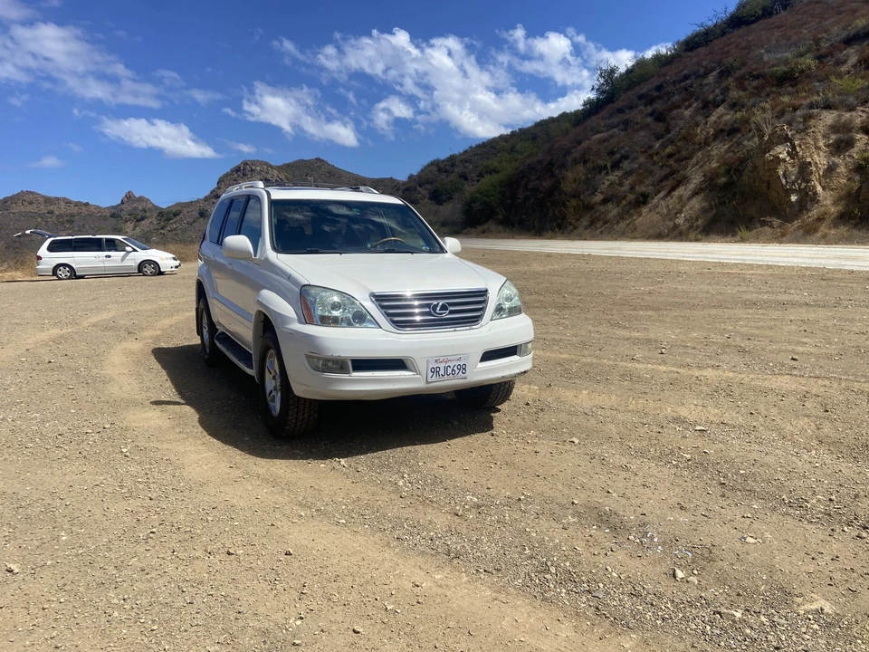 2004 Lexus GX 1st Gen - Image 5 of 31