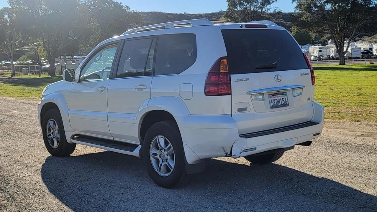 2004 Lexus GX 1st Gen - Image 2 of 7
