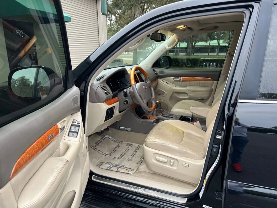 2004 Lexus GX 1st Gen - Image 18 of 22