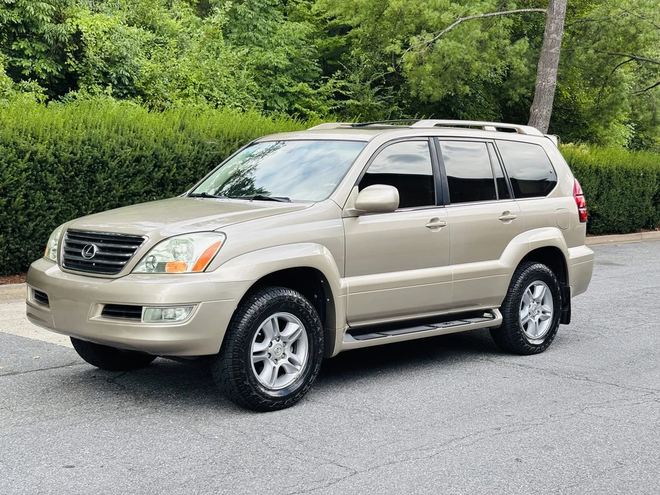 2004 Lexus GX 1st Gen - Image 9 of 31