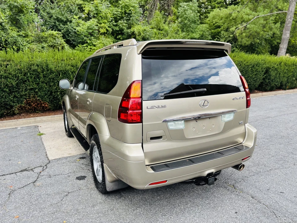 2004 Lexus GX 1st Gen - Image 26 of 31