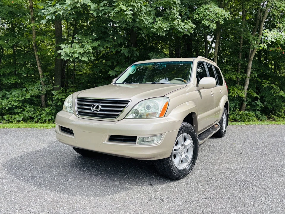 2004 Lexus GX 1st Gen - Image 2 of 31