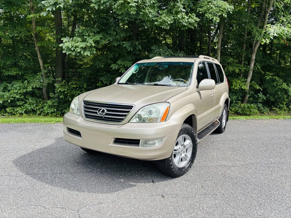 2004 Lexus GX 1st Gen - Image 3 of 31