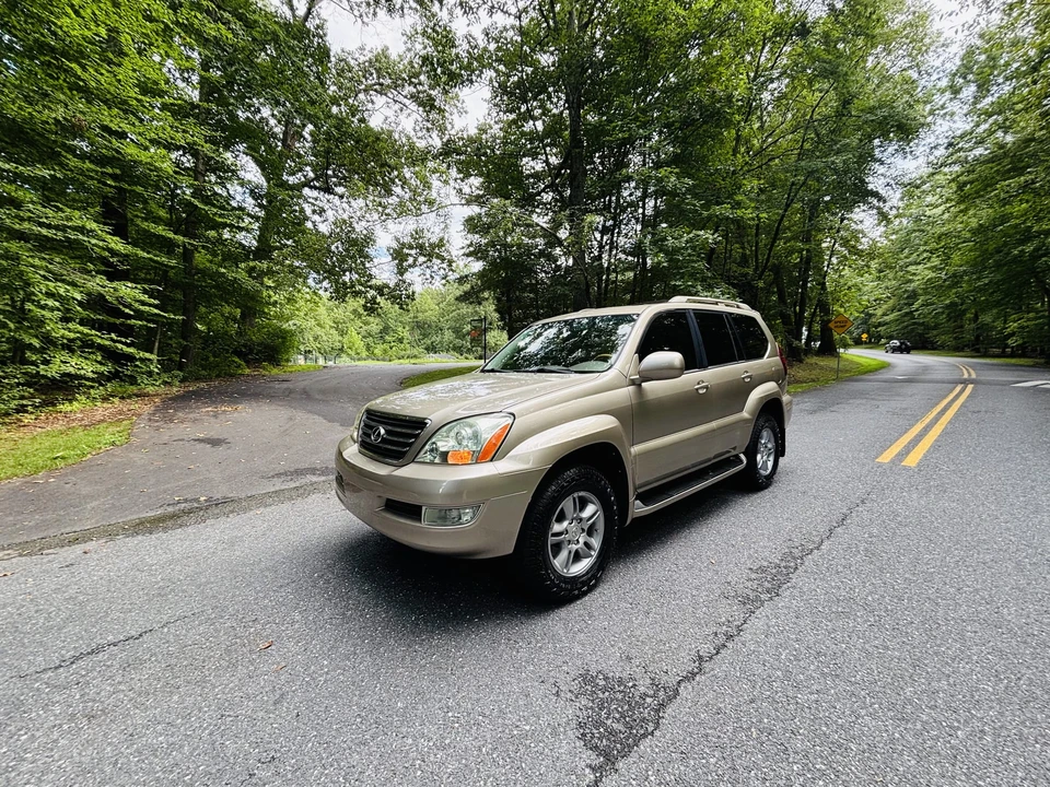 2004 Lexus GX 1st Gen - Image 14 of 31