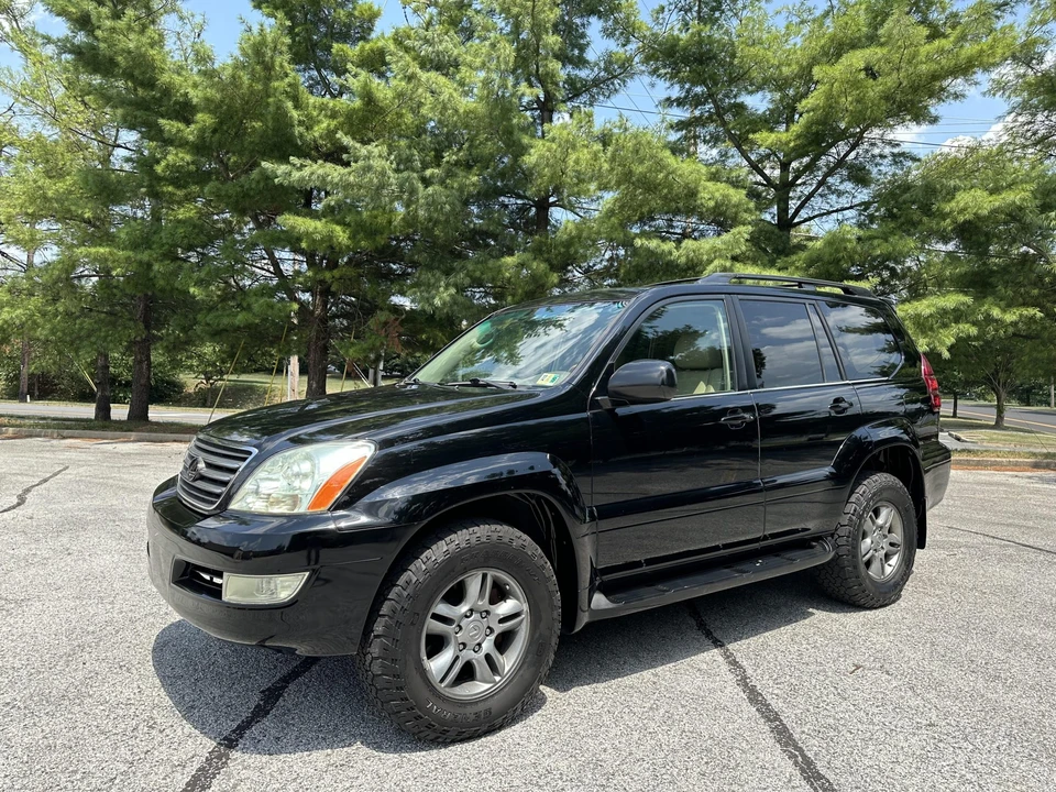 2004 Lexus GX 1st Gen - Image 3 of 31