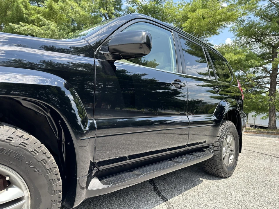 2004 Lexus GX 1st Gen - Image 23 of 31