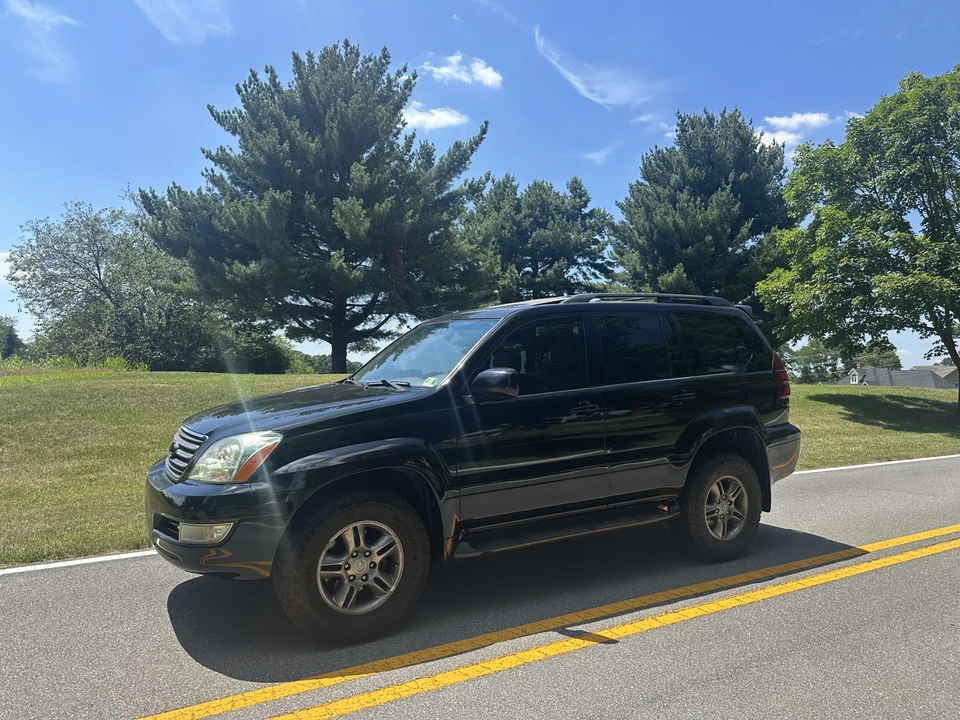 2004 Lexus GX 1st Gen - Image 4 of 31