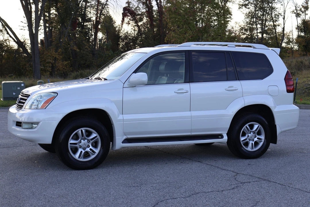 2004 Lexus GX 1st Gen - Image 12 of 31