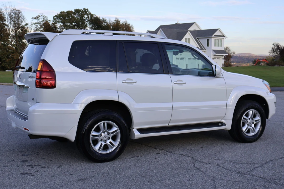 2004 Lexus GX 1st Gen - Image 7 of 31