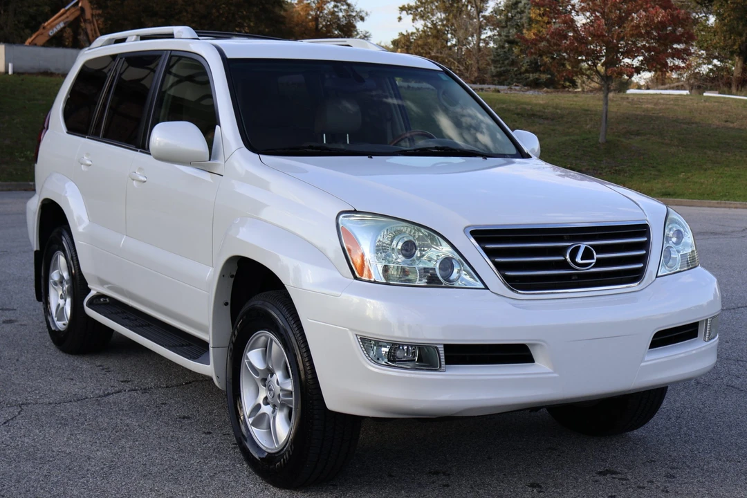 2004 Lexus GX 1st Gen - Image 4 of 31
