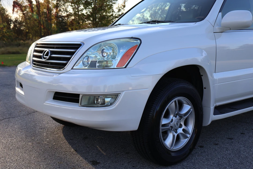 2004 Lexus GX 1st Gen - Image 27 of 31