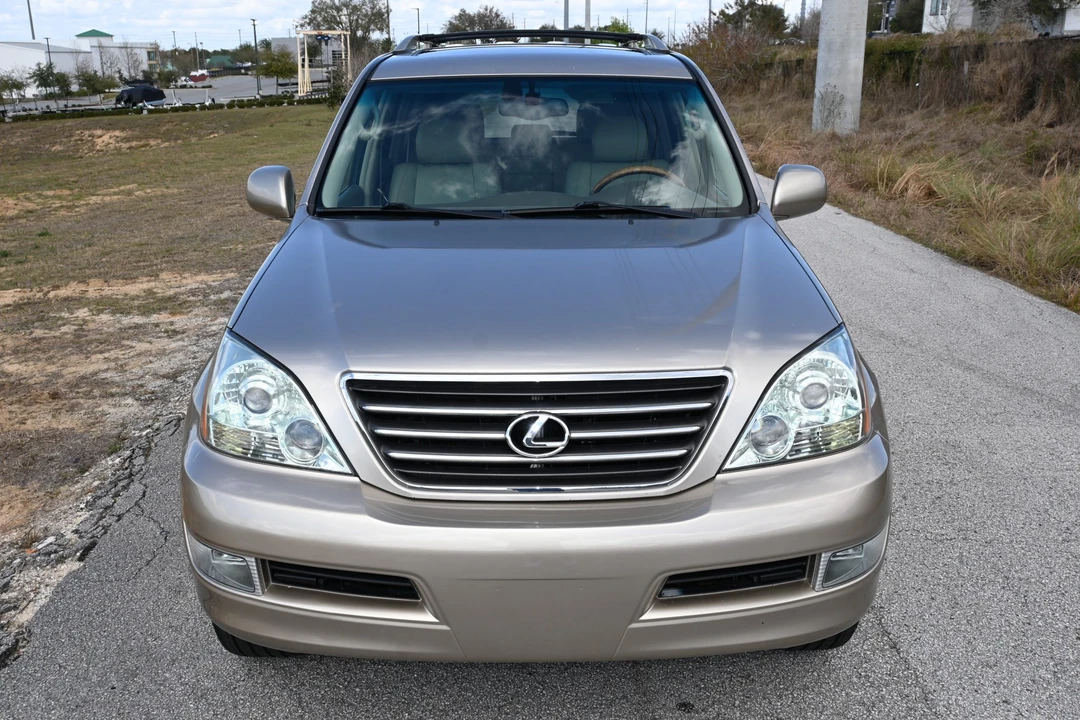 2004 Lexus GX 1st Gen - Image 11 of 31