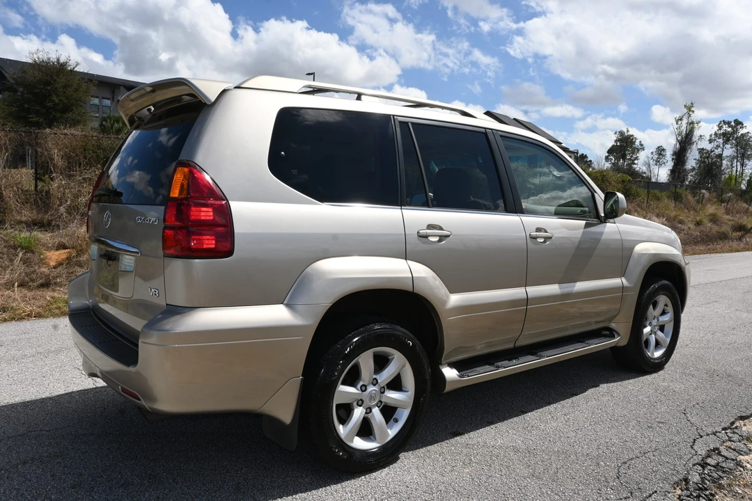 2004 Lexus GX 1st Gen - Image 26 of 31