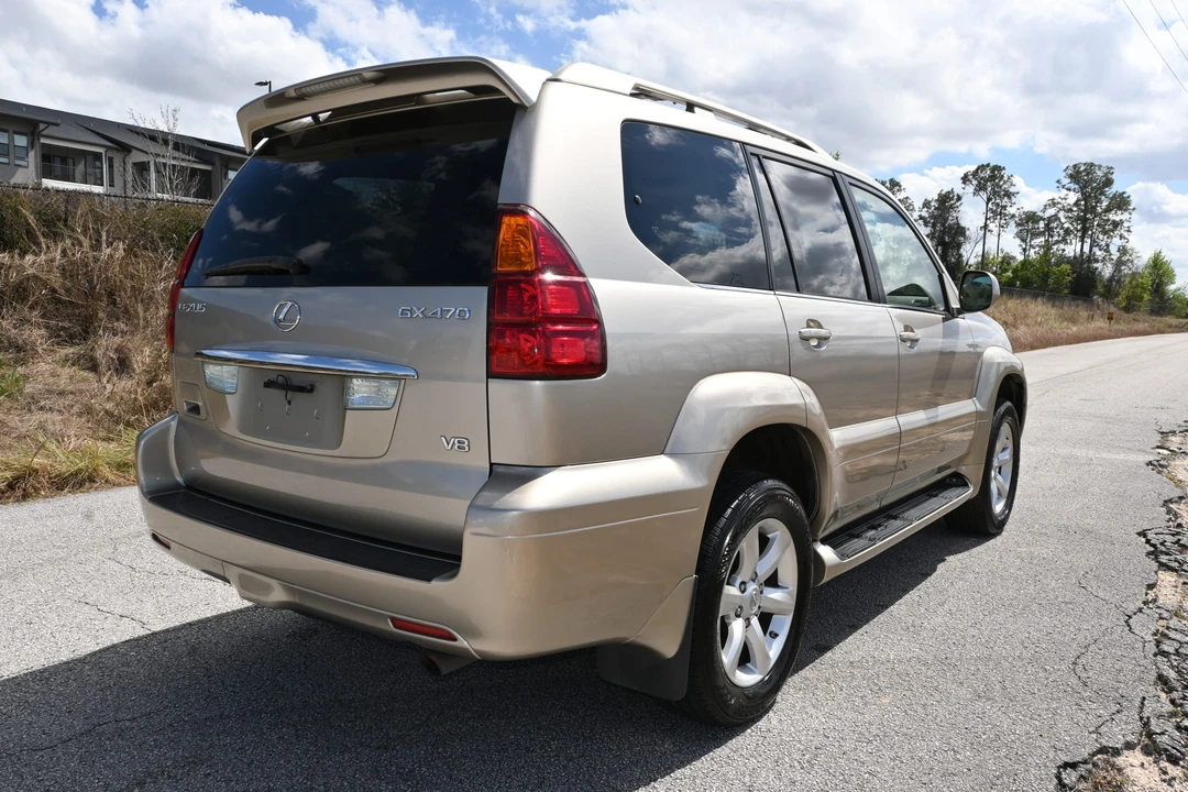 2004 Lexus GX 1st Gen - Image 29 of 31