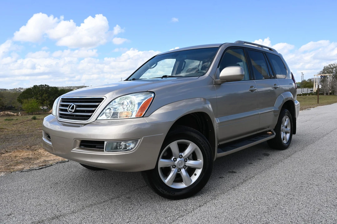 2004 Lexus GX 1st Gen - Image 3 of 31