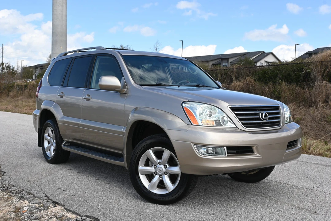 2004 Lexus GX 1st Gen - Image 15 of 31