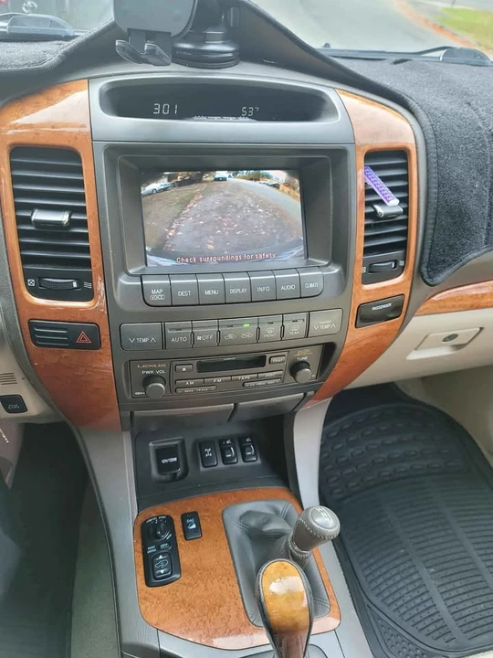 2004 Lexus GX 1st Gen - Image 10 of 10