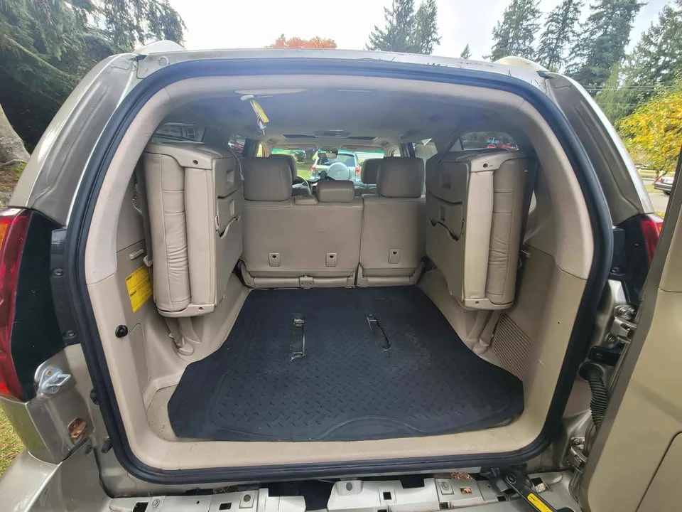 2004 Lexus GX 1st Gen - Image 5 of 10