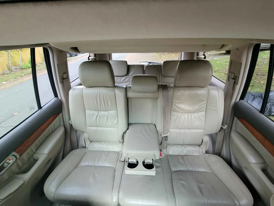 2004 Lexus GX 1st Gen - Image 8 of 10