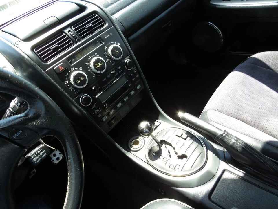 2004 Lexus IS 1st Gen - Image 11 of 18