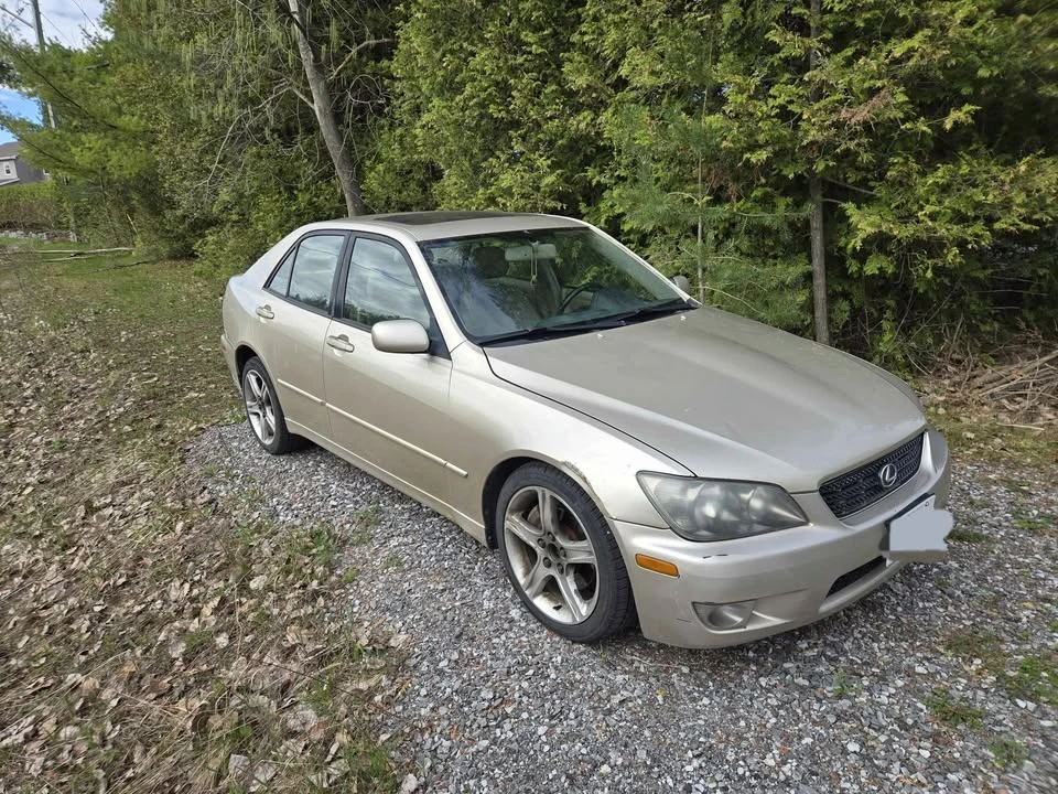 2004 Lexus IS 1st Gen - Image 2 of 4