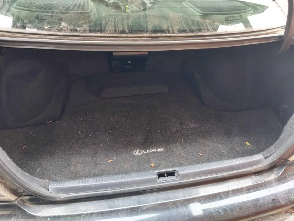 2004 Lexus IS 1st Gen - Image 8 of 8