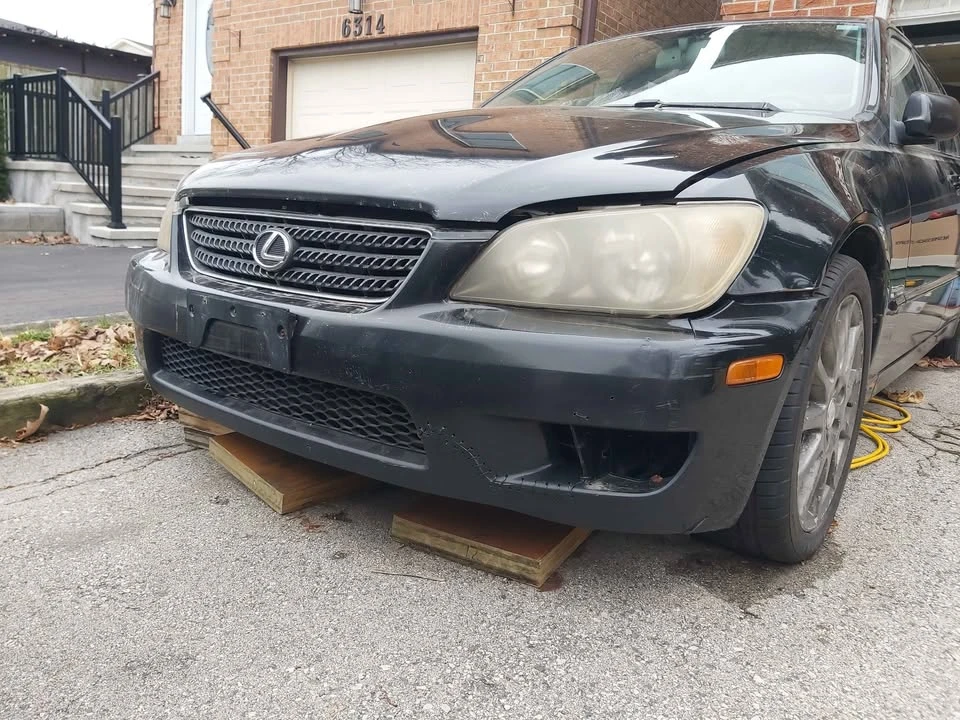 2004 Lexus IS 1st Gen - Image 2 of 8
