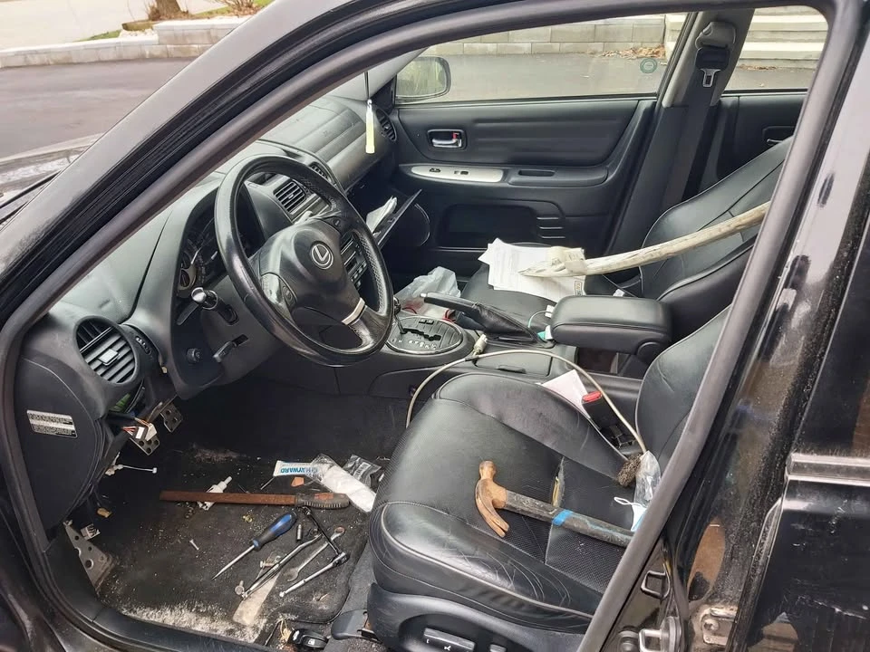 2004 Lexus IS 1st Gen - Image 7 of 8
