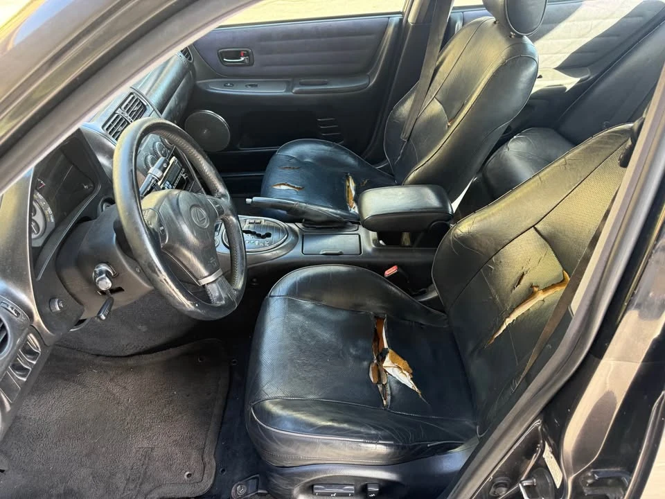 2004 Lexus IS 1st Gen - Image 8 of 11