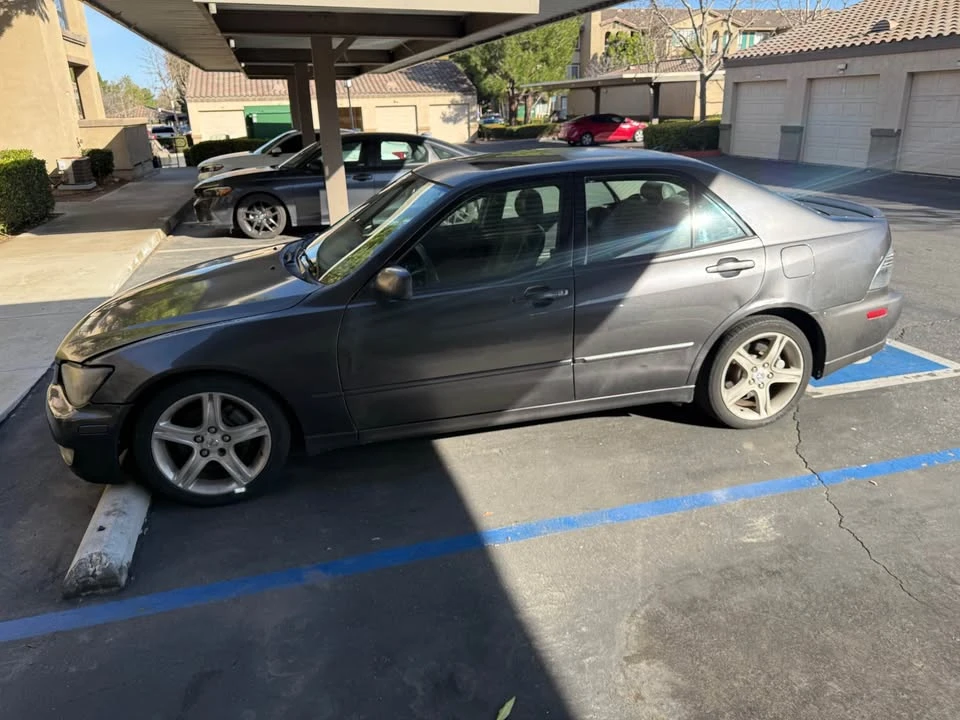 2004 Lexus IS 1st Gen - Image 2 of 11