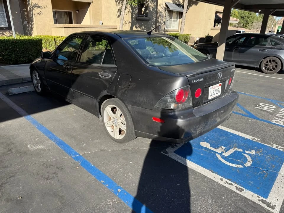 2004 Lexus IS 1st Gen - Image 3 of 11