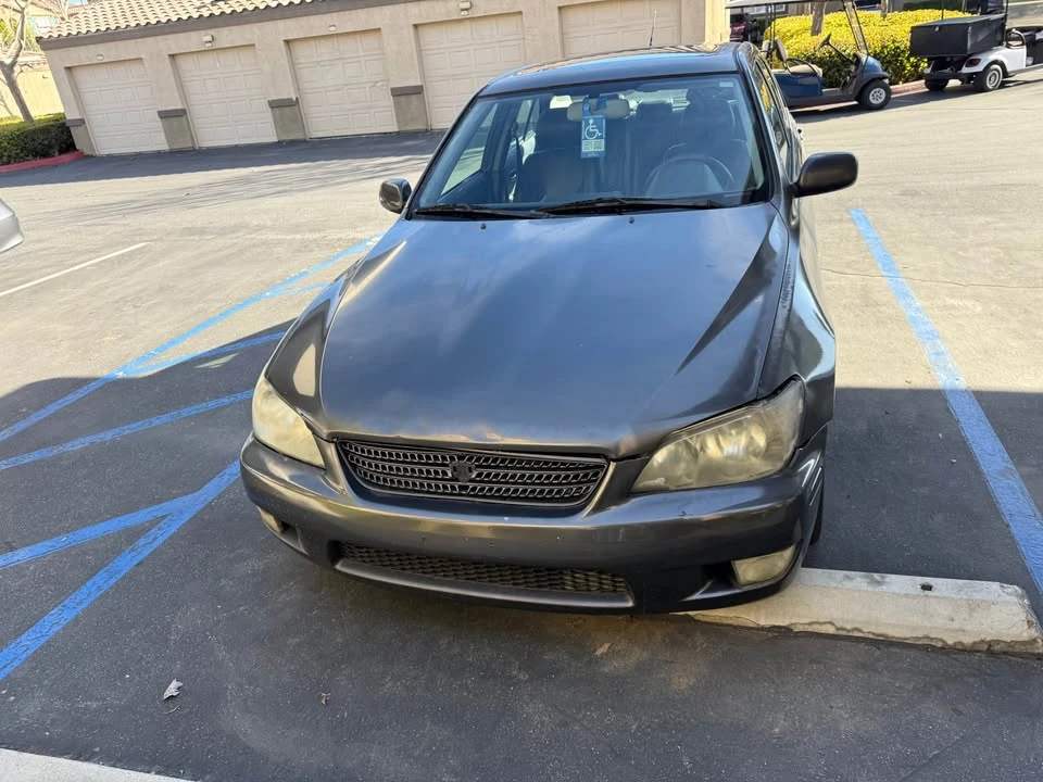 2004 Lexus IS 1st Gen - Image 4 of 11
