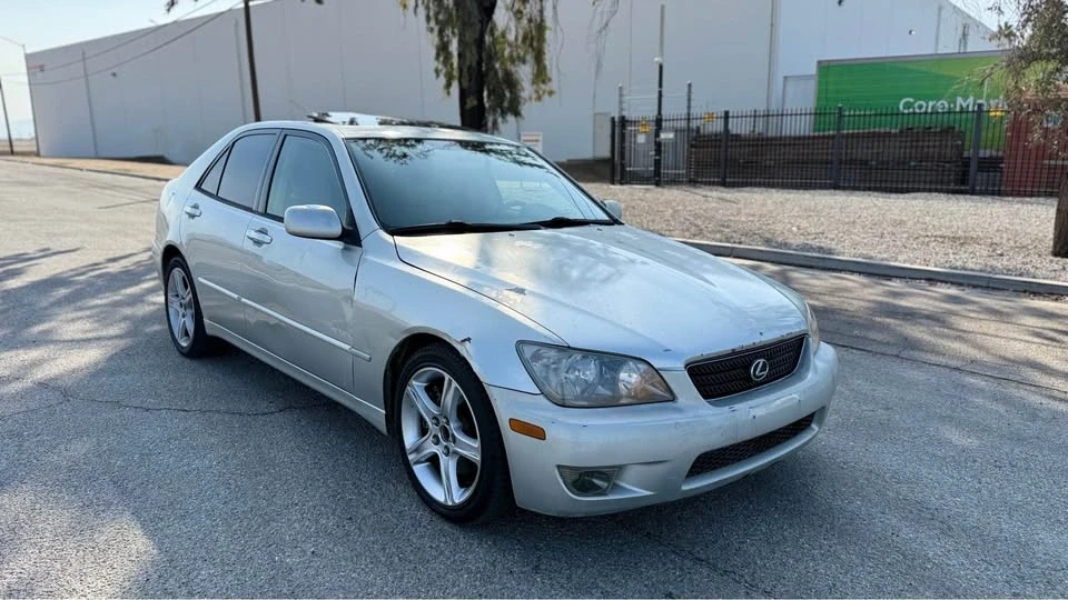 2004 Lexus IS 2nd Gen - Image 7 of 15
