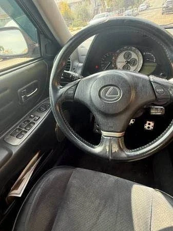 2004 Lexus IS 1st Gen - Image 4 of 5