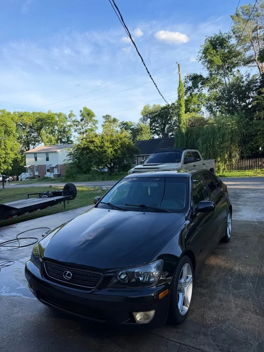 2004 Lexus IS 1st Gen - Image 5 of 8