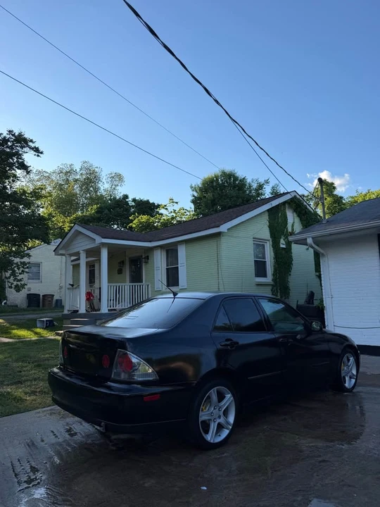 2004 Lexus IS 1st Gen - Image 3 of 8