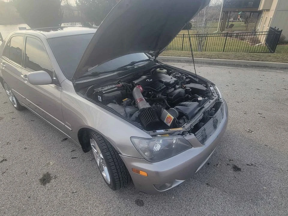 2004 Lexus IS 1st Gen - Image 10 of 20